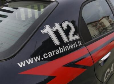 Accoltellata alla schiena e al collo: donna di 35 anni trasportata a Torrette