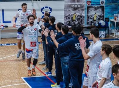 Play-In Silver, buona la prima per l’Attila Basket: Cagliari superato 79-62 (VIDEO)
