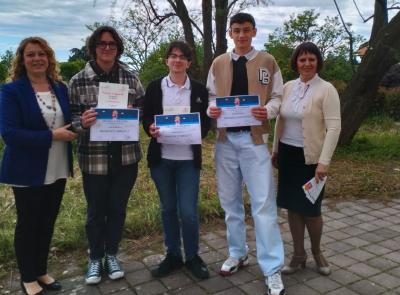 Premio Giacomo Leopardi, trionfo del Liceo scientifico Galilei di Macerata con tre studenti premiati