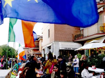 Festa dell'Europa, le atmosfere irlandesi conquistano Santa Croce. Partenza sottotono in centro (FOTO)