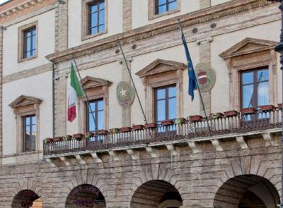 Ricostruzione, incremento di 2,5 milioni di euro per il restauro del Palazzo Comunale di Tolentino
