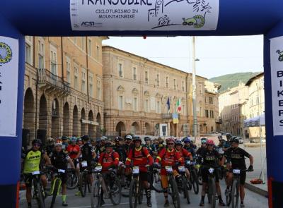 San Severino, torna la Transubike: 25 chilometri attraverso le meraviglie delle colline settempedane