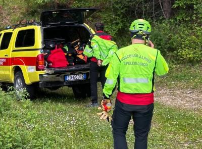 Castelsantangelo, cercatore di funghi disperso nei boschi: interviene il Soccorso Alpino