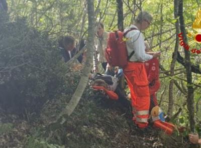 Fiastra, soccorsa una persona caduta nel bosco