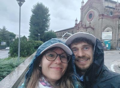 Un cammino d'amore e di fede: la luna di miele di Silvia e Giovanni sulla Via Lauretana