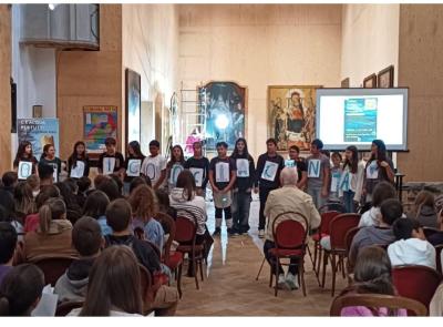 San Ginesio, studenti 'a lezione d'acqua': "Sollecitate i nonni a berla durante il giorno"