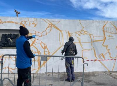 Civitanova, un porto sempre più colorato: il "museo d'arte urbana" si arricchisce di nuovi murales