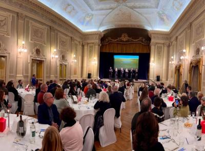 Macerata, cena di solidarietà con l'associazione La Goccia sabato alla Filarmonica :"L'accoglienza è la nostra canzone d'amore"