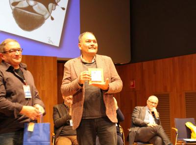 Tolentino, Gianluca Papadia trionfa al Premio Colsalvatico con un racconto autobiografico