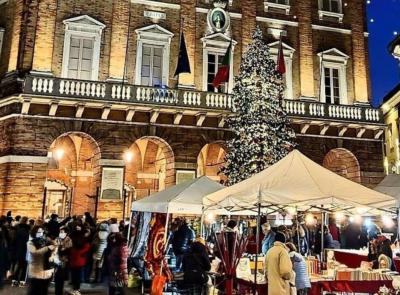 Macerata, "Il Barattolo" torna con l'edizione speciale del Mercato di Natale per 4 domeniche