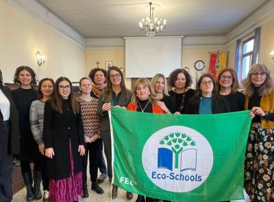 Civitanova, progetto "Eco-schools": consegnate le bandiere verdi alle scuole