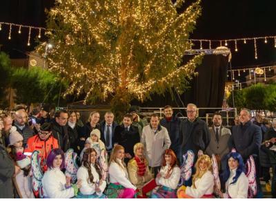 Civitanova ed Esine, un gemellaggio che dura da 53 anni: sabato l'accensione dell'Albero di Natale