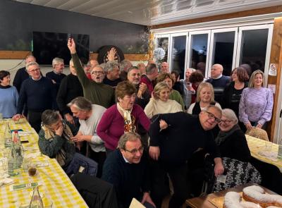 Montecosaro, i “ragazzi” del '59 celebrano i 65 anni con una serata tra ricordi e risate