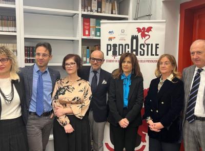 Macerata, il Liceo Leopardi al centro della prevenzione: debutta il progetto "Podcastle"