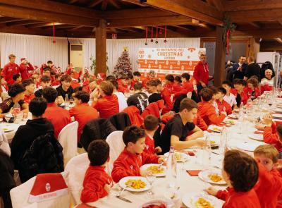 La Maceratese celebra il Natale con i suoi giovani, Crocioni: "Il cuore pulsante della società" (FOTO)