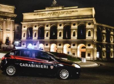 Lite in strada a Macerata: donna tenta di sfuggire al controllo e fornisce falsa identità: denunciata