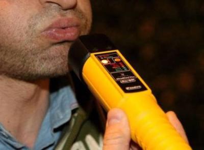 Esanatoglia, positivo al pretest rifiuta l'etilometro: denuncia e bye bye patente