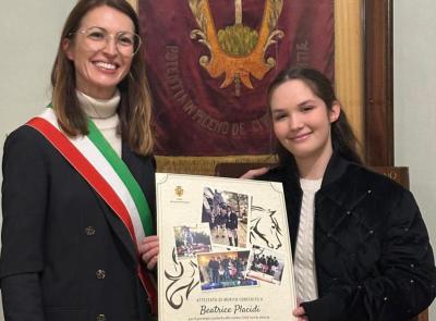 Potenza Picena, a 16 anni è campionessa di equitazione: il Comune premia Beatrice Placidi