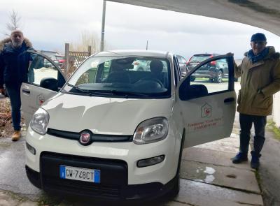 Nuovo mezzo per la Casa di Riposo di Camerino: una vettura donata dalla Fondazione Carima