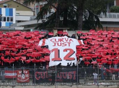 Derby Maceratese-Tolentino, Curva Just all'attacco: "Decisioni incomprensibili, ma riempiamo lo stadio"