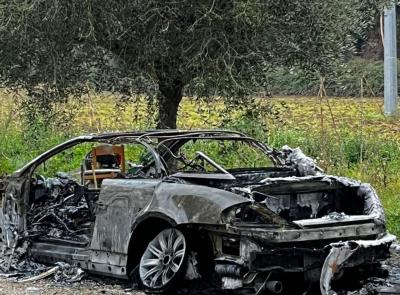 Potenza Picena, incendio distrugge l’auto di un’imprenditrice: “Avevo già sporto querela"