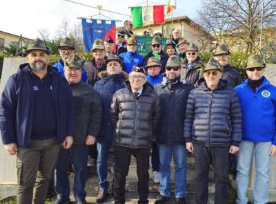 Gli alpini commemorano i caduti: tripla cerimonia a Recanati e Castelfidardo