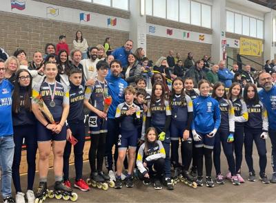 Pattinaggio corsa, Juvenilia Pollenza  sugli scudi: secondo posto ai Campionati indoor di Pescara