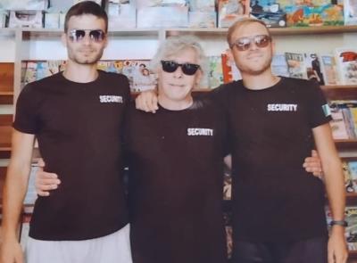 Sefro, Massimo Midei e la chiusura del bar 'La Piazzetta': "Ho visto crescere tre generazioni, ora i giovani se ne sono andati"