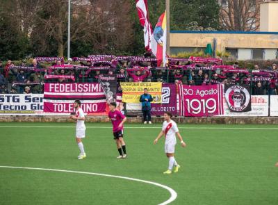Play-off Chiesanuova-Tolentino: 290 biglietti in prevendita a disposizione dei tifosi cremisi Play-off Chiesanuova-Tolentino: 290 biglietti in prevendita a disposizione dei tifosi cremisi