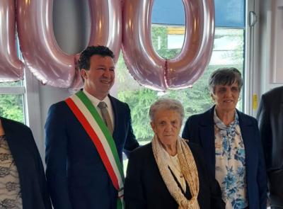 Tolentino, cresce la "carica dei centenari": Ida Pierluigi spegne 100 candeline