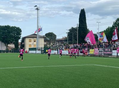 Eccellenza, il Tolentino è in finale playoff: uragano cremisi a Chiesanuova, 4-0 senza storia