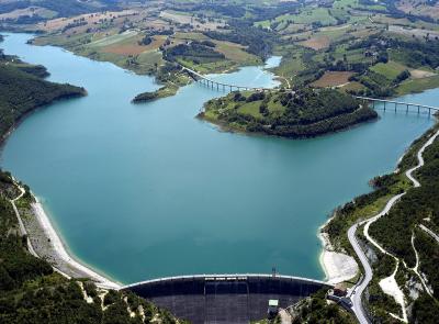 "Fiumi e laghi delle Marche, la qualità delle acque peggiora": l'invaso di Castreccioni unica eccezione