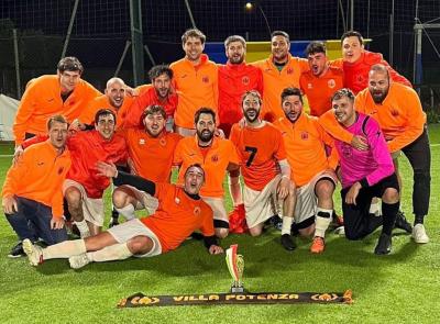 Orange inarrestabili: l’Helvia Recina vince il campionato TEC di calciotto e vola in Serie A