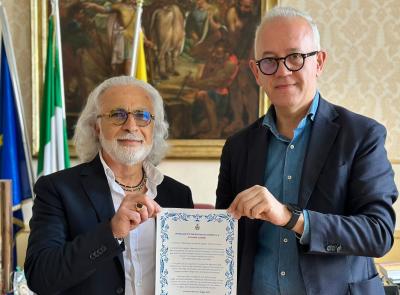 Civitanova premia Artemio Luciani, inventore della turbina che sfrutta il moto delle onde Civitanova premia Artemio Luciani, inventore della turbina che sfrutta il moto delle onde