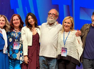 Giobbe Covatta conquista Civitanova con “Tu, Nao ed Io” e apre l'Edunova Humans in Tech