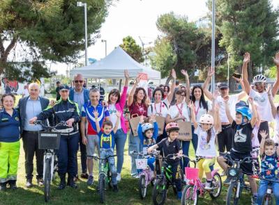 Civitanova, grande partecipazione per Bimbimbici 2025: bambini in sella per un futuro "più verde" Civitanova, grande partecipazione per Bimbimbici 2025: bambini in sella per un futuro "più verde"