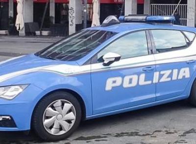 In casa un ordigno artigianale e cocaina: arrestato 65enne stalker
