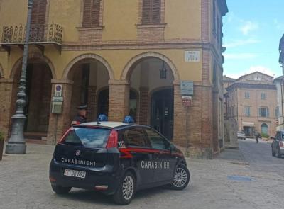 Tolentino, casa terremotata usata come bivacco: giovane nei guai, trovato anche hashish