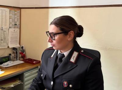 Macerata, rubano 20 bottiglie di liquore al supermercato: denunciato un 30enne, si cerca il complice