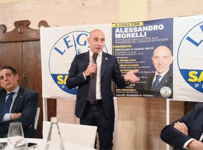 Macerata, conviviale della Lega con il sottosegretario Morelli: “Più attenzione ai piccoli Comuni” Macerata, conviviale della Lega con il sottosegretario Morelli: “Più attenzione ai piccoli Comuni”