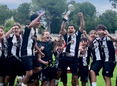 Trionfo Robur allo Stadio della Vittoria: i Giovanissimi conquistano il titolo provinciale Trionfo Robur allo Stadio della Vittoria: i Giovanissimi conquistano il titolo provinciale