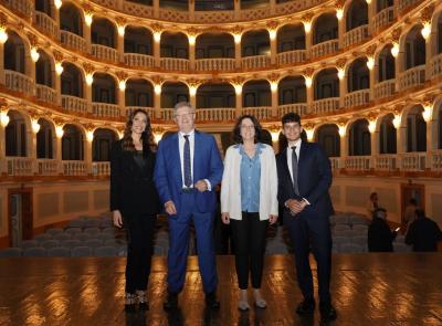 Teatro Lauro Rossi Sold Out per "Il meglio di...Noi", lo spettacolo a sostegno dell'Associazione La Goccia Teatro Lauro Rossi Sold Out per "Il meglio di...Noi", lo spettacolo a sostegno dell'Associazione La Goccia