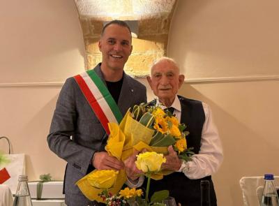 Morrovalle, Romano Rutili festeggia 100 anni circondato dall’affetto di familiari e amici