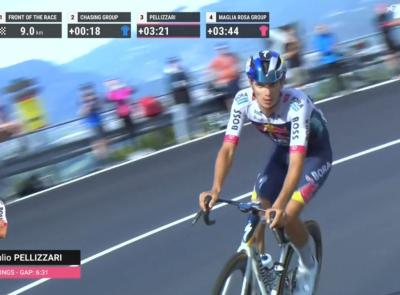 Giulio Pellizzari vola in salita e arriva terzo nella 16a tappa del Giro d'Italia: ora può sognare in grande