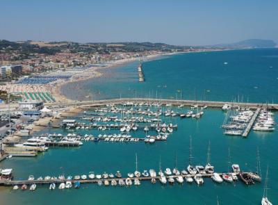 A Civitanova sventola ancora Bandiera Verde: una spiaggia a misura di famiglia