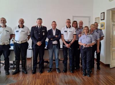 Macerata, polizia locale: assegnati i gradi di ispettore capo a undici agenti