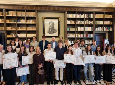 Recanati, Premio Leopardi 2025: vince Alfredo Marco Caccamo del liceo "Da Vinci" di Reggio Calabria
