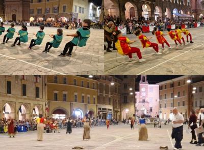 San Severino, tra corse con i sacchi e tirate alla fune, Di Contro e Serralta si preparano alla finale del Palio dei Castelli San Severino, tra corse con i sacchi e tirate alla fune, Di Contro e Serralta si preparano alla finale del Palio dei Castelli