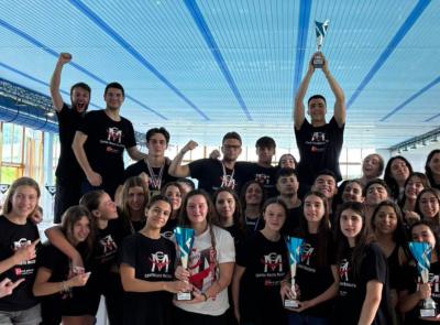 Il Centro Nuoto Macerata incanta a Civitanova: oro, record e qualificazioni ai Nazionali di salvamento Il Centro Nuoto Macerata incanta a Civitanova: oro, record e qualificazioni ai Nazionali di salvamento