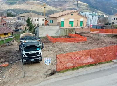 Fiastra, oltre un milione di euro in più per la nuova caserma dei carabinieri Fiastra, oltre un milione di euro in più per la nuova caserma dei carabinieri